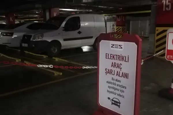 ZES Şarj İstasyonu