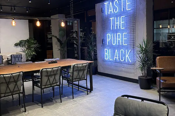 Pure Black Coffee, Gölcük