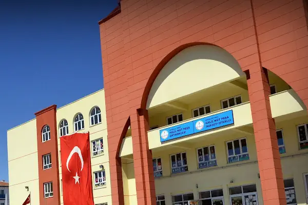 Halil Kut Paşa Ortaokulu