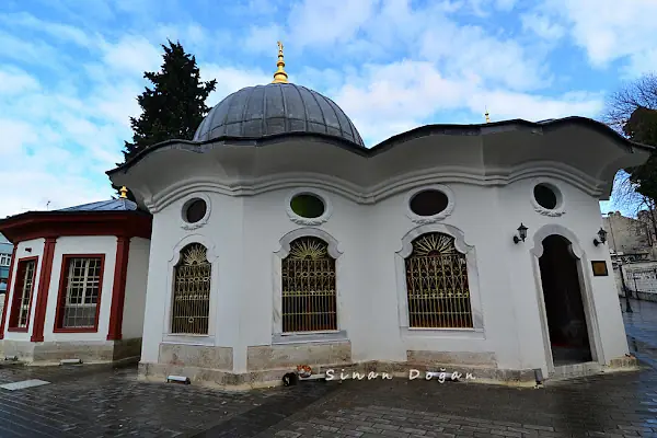Sümbül Efendi Türbesi