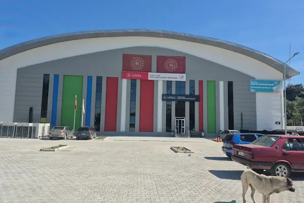 Pelin Cemal Kütahya Spor Salonu