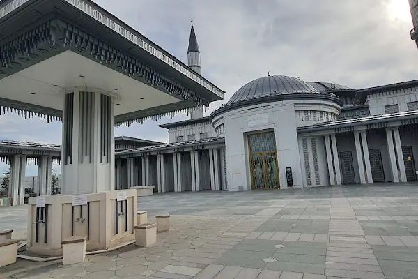 Mosque Masjed Istanbul international departure
