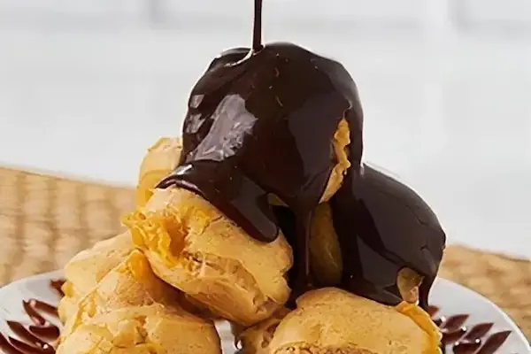Profiterolcü Nilda Aliağa
