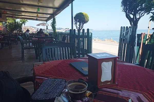 Tuğçe Can Cafe