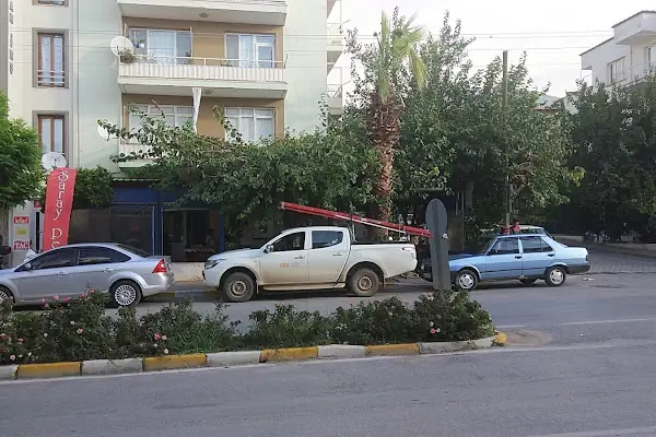 Agora Kıraathanesi