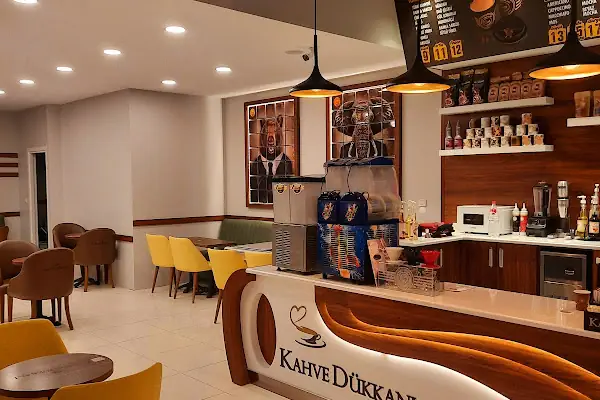Kahve dukkani avlu