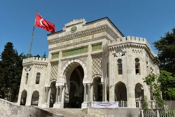 İstanbul Üniversitesi