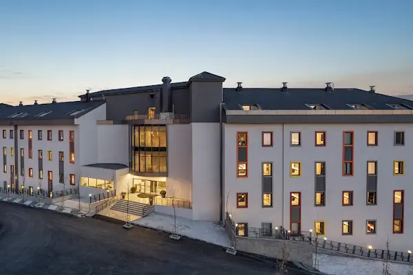 Hampton by Hilton