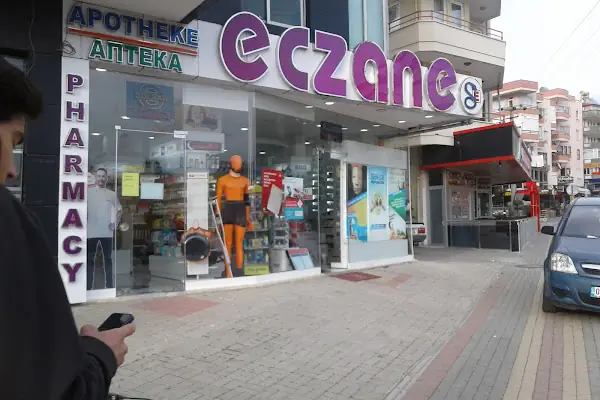 Ay Eczanesi