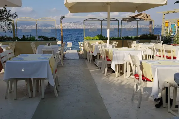 BÜYÜKADA MAVİ RESTAURANT & BUTİK OTEL