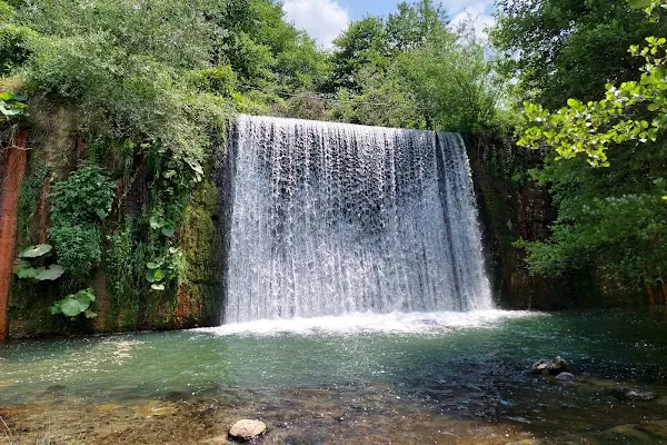 Hacıkara Şelalesi