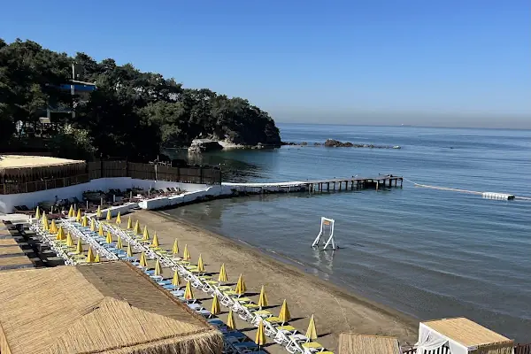 BÜYÜKADA MAVİ RESTAURANT & BUTİK OTEL