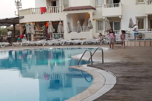 Blue Green Hotel
