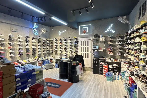 e-SNEAKERS Bağlarbaşı