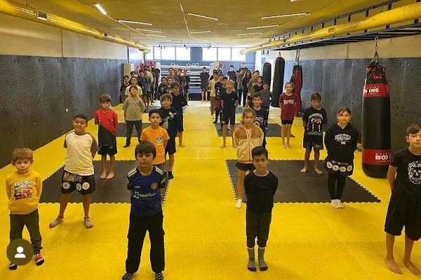 KARLI Fight Club - Kick Boks - Muaythai - Boks