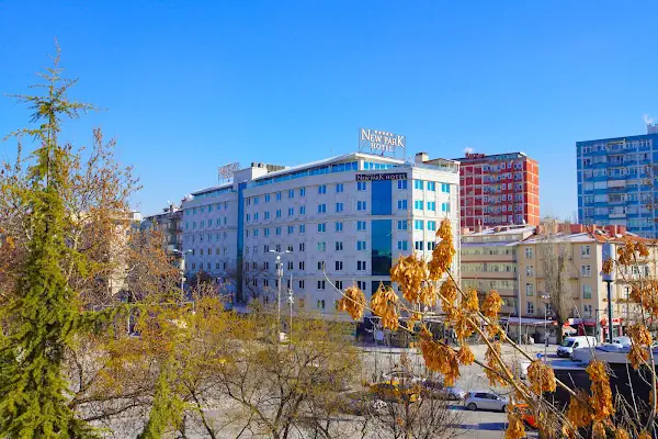 New Park Hotel