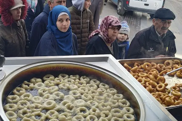 Gül Pastanesi