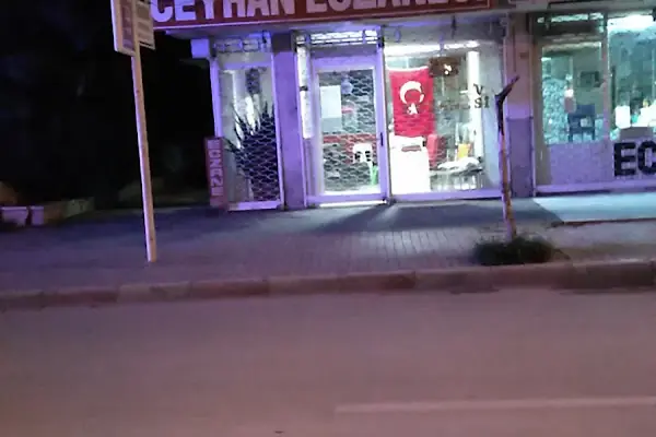 Ceyhan Eczanesi