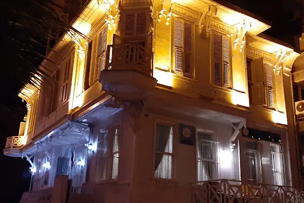 Gemlik Daniş Ekim Öğretmenevi ve Akşam Sanat Okulu