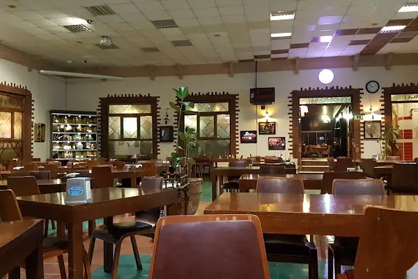 Akkonak Restaurant / Cafe