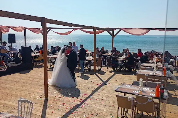 Rengin Cafe Bar