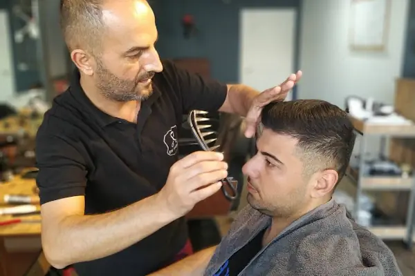 By Yasin sivridağ Erkek Kuaförü