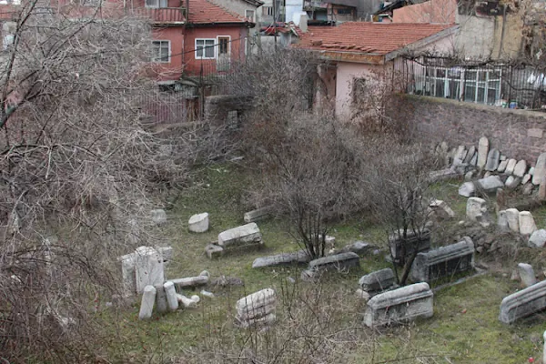 Kırlar( Kadılar) Mezarlığı
