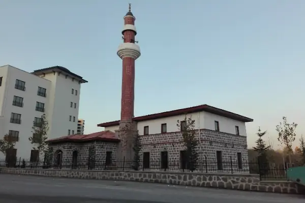 Cağrı Camii
