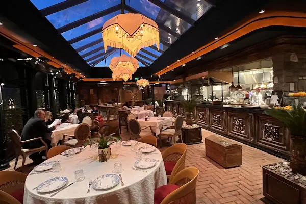 Tola Restaurant