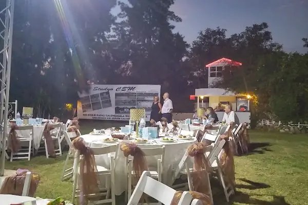 İzmir Saklı Bahçe