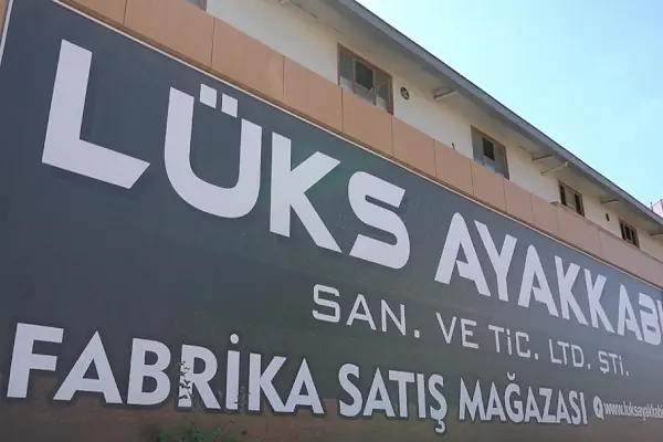 Lüks Ayakkabıcılık