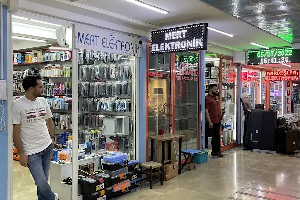 Elektronikçiler Çarşısı