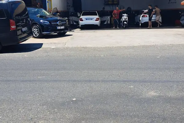 Sarı Ay Oto Kuaför
