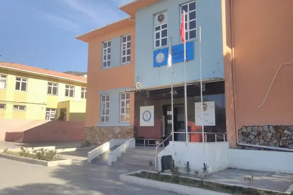 Kazım Dirik Ortaokulu