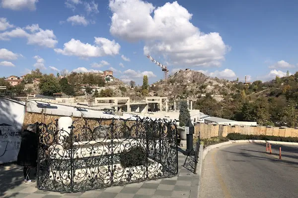 Gül Baba Türbesi