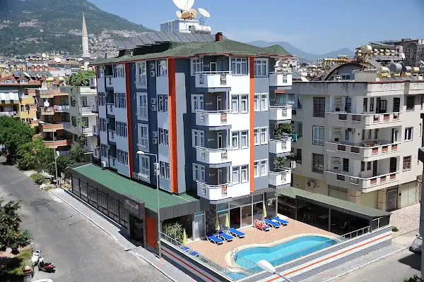 Alanya Cleopatra king apart