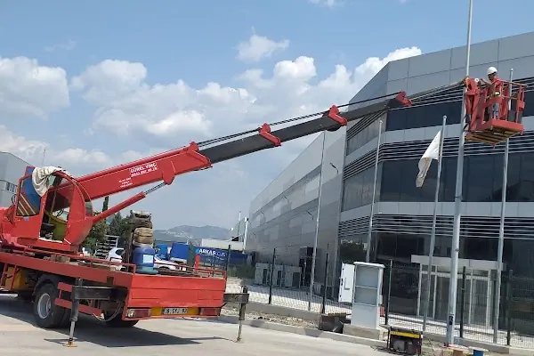 GÜREL SEPETLİ VİNÇ