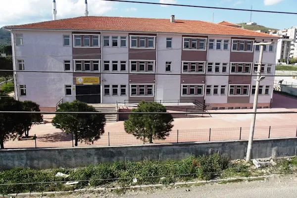 BERGAMA KIZ ANADOLU İMAM HATİP LİSESİ