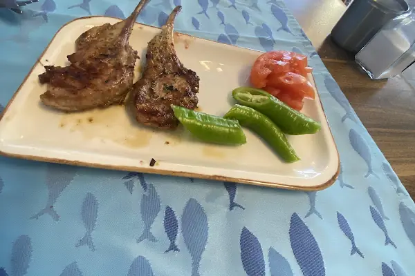 Morkoç balık kebab restoran