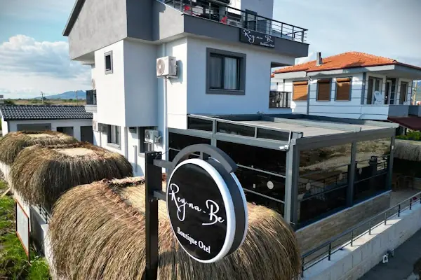 Reyna-be boutique hotel