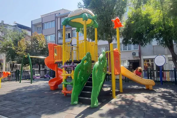 Konak Belediyesi Piri Reis Parkı