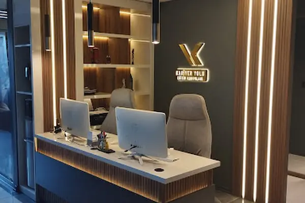 Özel Kariyer Yolu Yabancı Dil Kursu