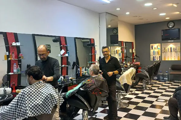 Deluxe's Barber Shop