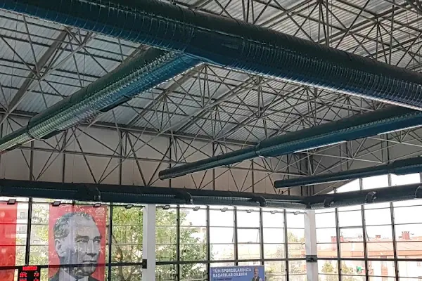 Nilüfer Belediyesi Konak Olimpik Yüzme Havuzu