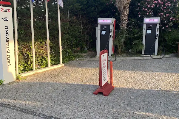ZES Şarj İstasyonu