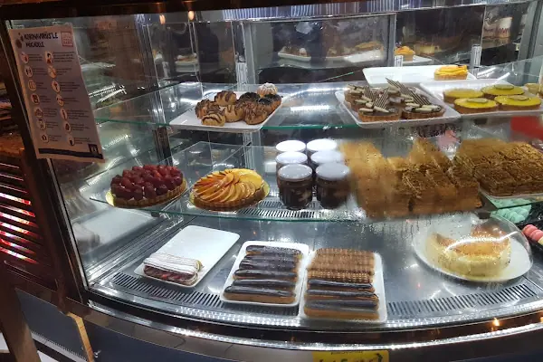 Deniz patisserie