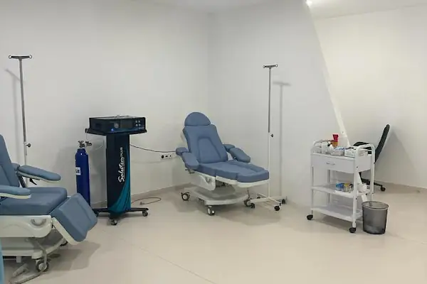 Dr.Murat ÜNLÜ - WESIA Klinik Fitoterapi, Ozon, PRP, Akupunktur, Hacamat, Sülük, Proloterapi