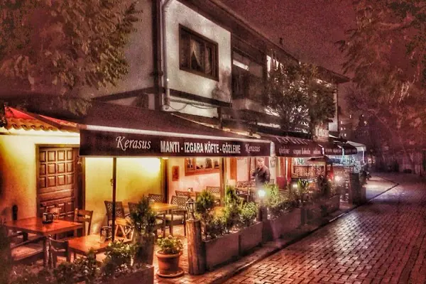 Enderun Kıtap & Kahve Evi