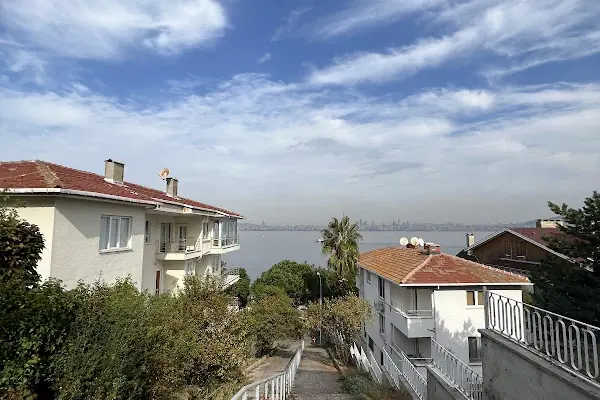 Kınalı Ada Çocuk parkı