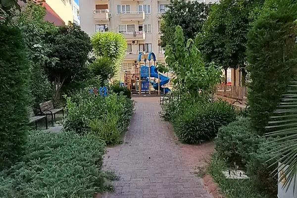 Yönet Çocuk Parkı